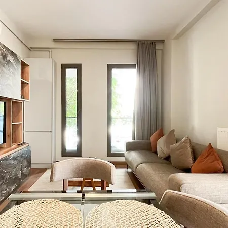 Homie - Newly-constructed Complex In Besiktas * Istanboel