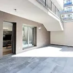 Апартаменты Homie - Newly-constructed Complex In Besiktas Стамбул
